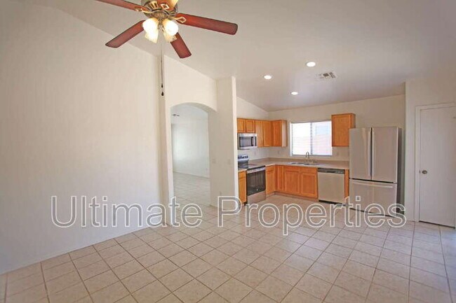 Building Photo - 12710 W Willow Ave
