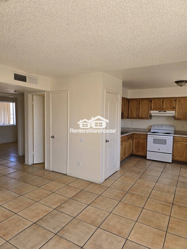Foto del edificio - 1623 E Wood St