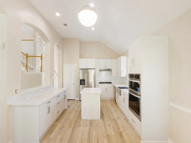 Foto del edificio - 1622 Stratford Dr