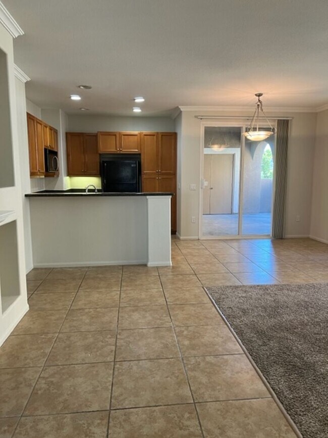 Foto del edificio - ***BEAUTIFUL SAVANNAH TERRACE CONDO***