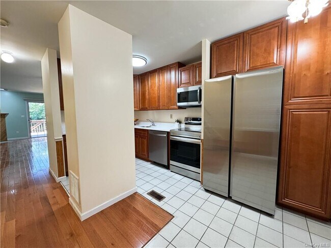Building Photo - 603 Covington Green Ln