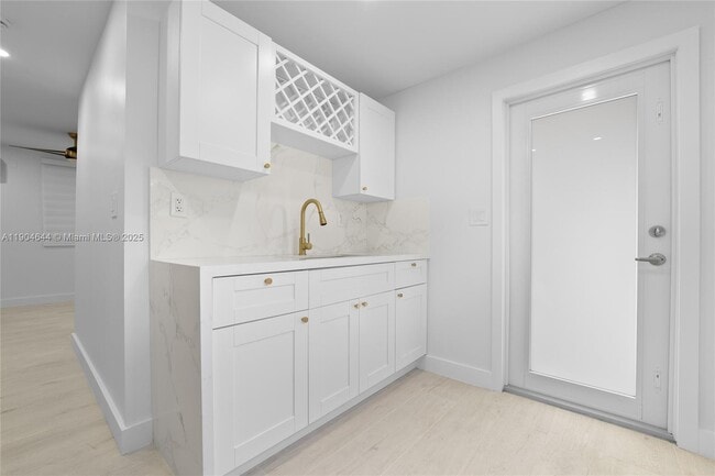 Foto del edificio - 129 SW 9th Ave