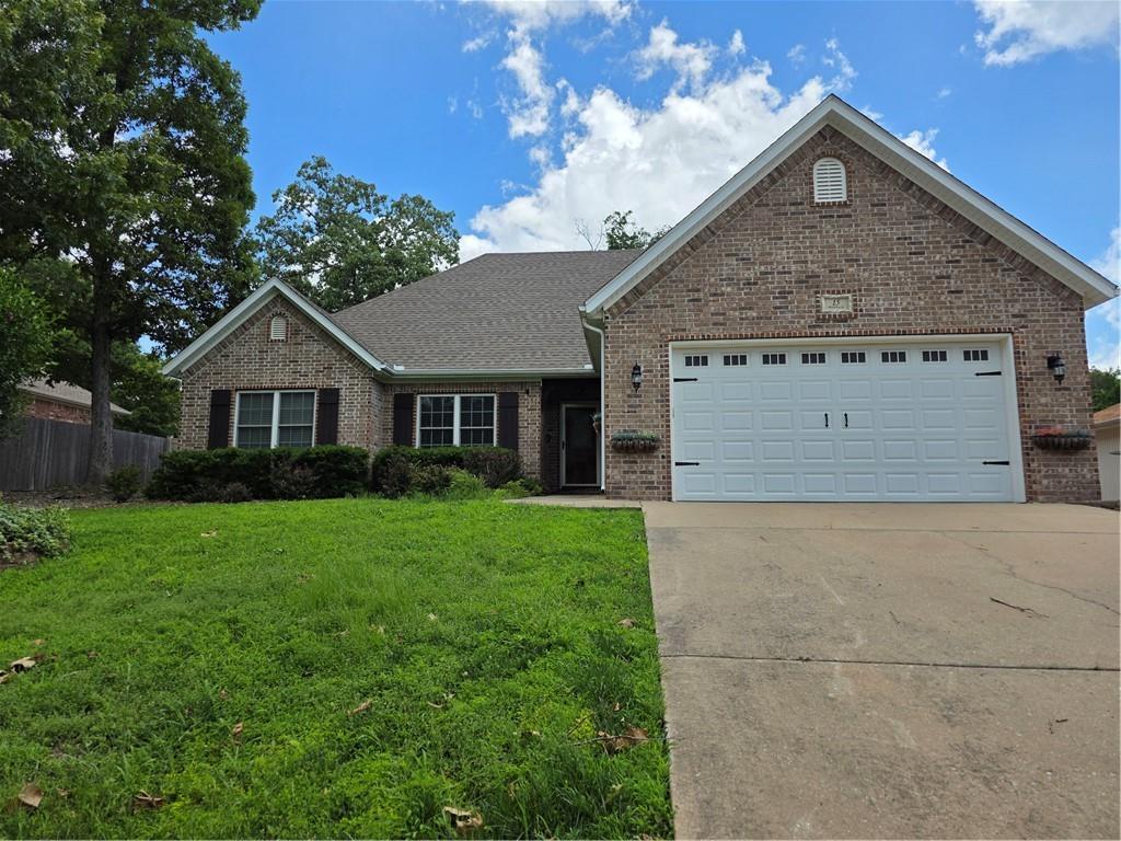 Foto principal - 15 Thackery Ln