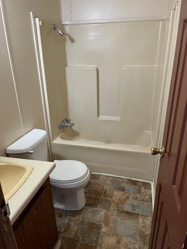 Foto del edificio - 4635 Willow Ct