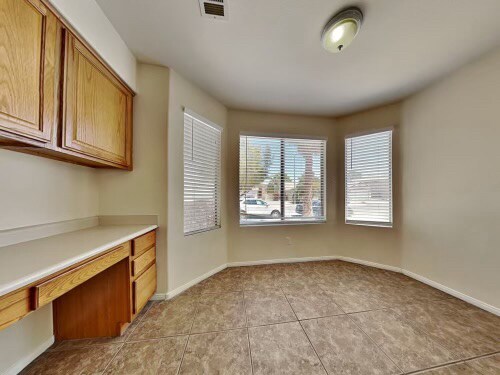 Foto del edificio - 4528 Possum Berry Ln