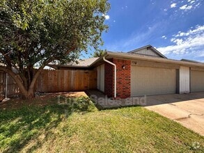 Building Photo - 7210 Kings Manor Ct