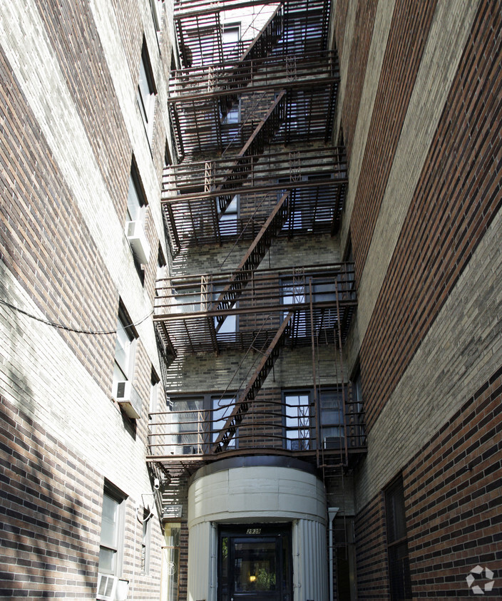 Building Photo - 2939 Grand Concourse