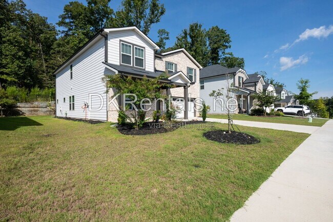Building Photo - 327 Vly Oak Dr