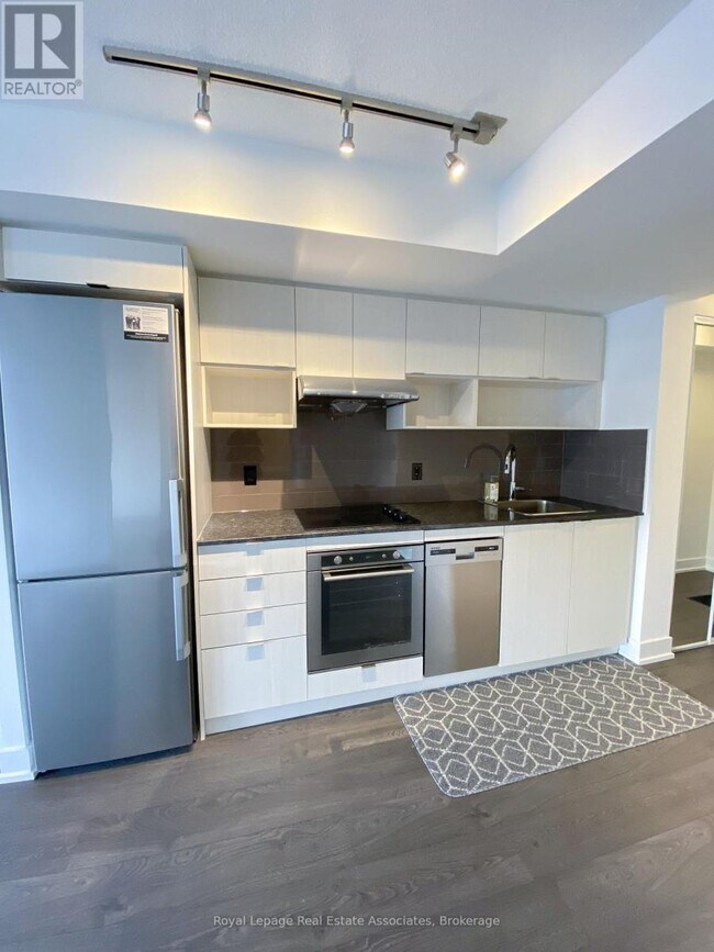 Photo du bâtiment - 7 Mabelle Ave