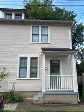 Building Photo - 211 Sharp St