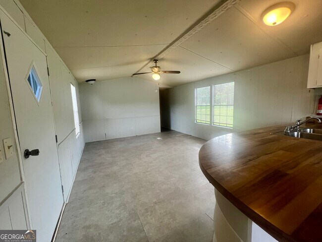Foto del edificio - 2830 Greensboro Rd
