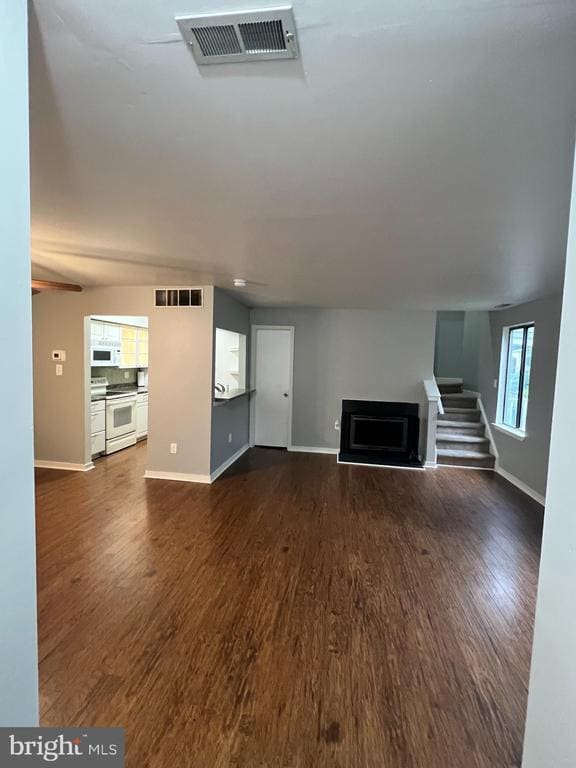 Building Photo - 1303 Roberts Way