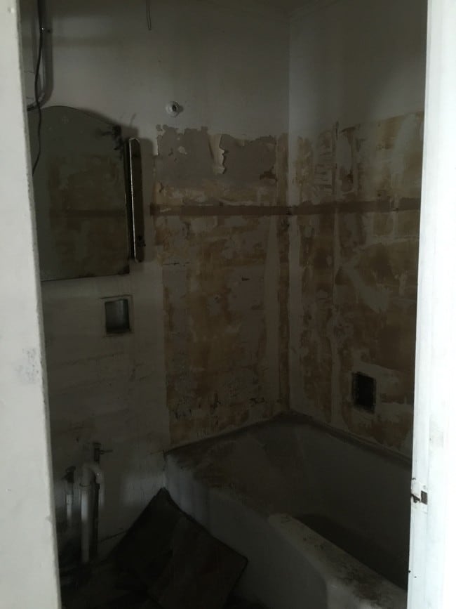 Interior Photo - 2121 S Ashland Ave