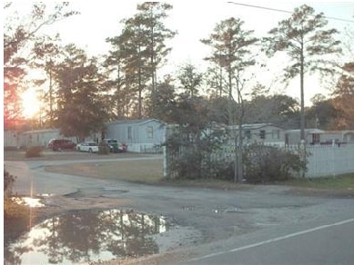 Building Photo - Timberlynn Village