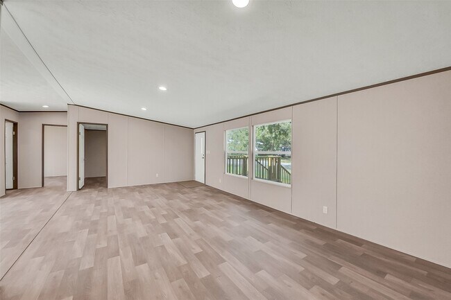 Building Photo - 25150 Faraway Ln