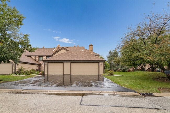 Building Photo - 1410 Fairfax Ln
