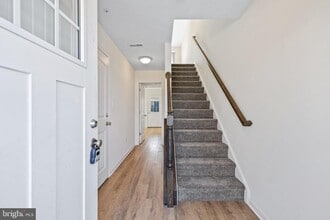 Building Photo - 2085 Clinton Ave