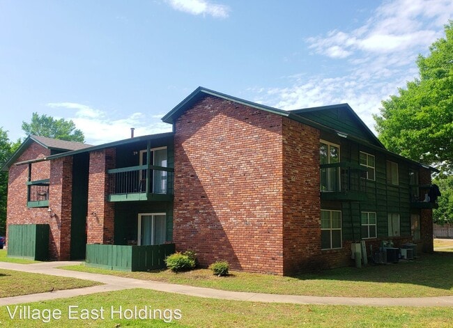 Building Photo - 103 York Village Dr
