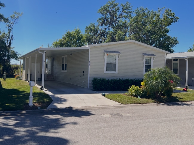 Building Photo - 3132 Bending Oak Dr