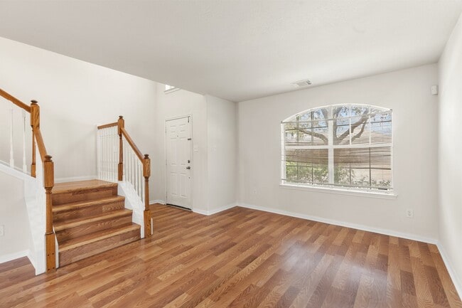 Building Photo - 3111 Holly Ranch Dr