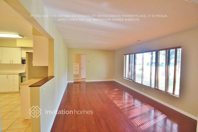 Foto del edificio - 16 Southwind Dr
