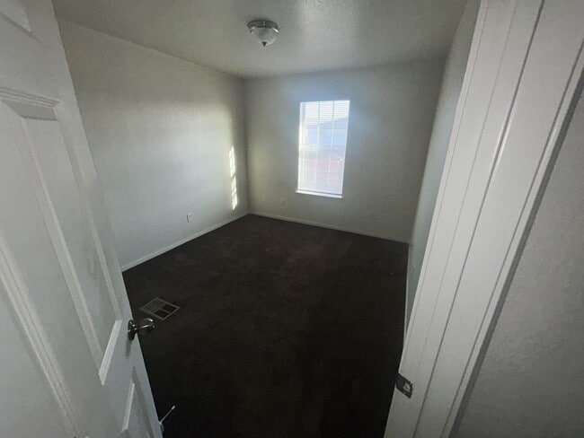 Building Photo - 4108 Shasta Rd