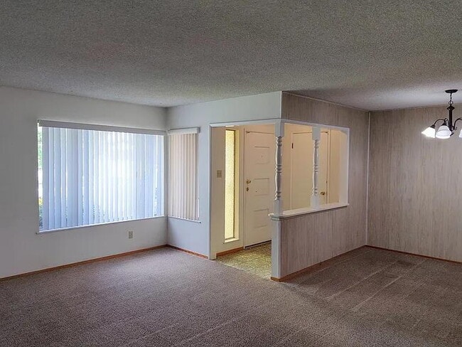 Building Photo - single family home