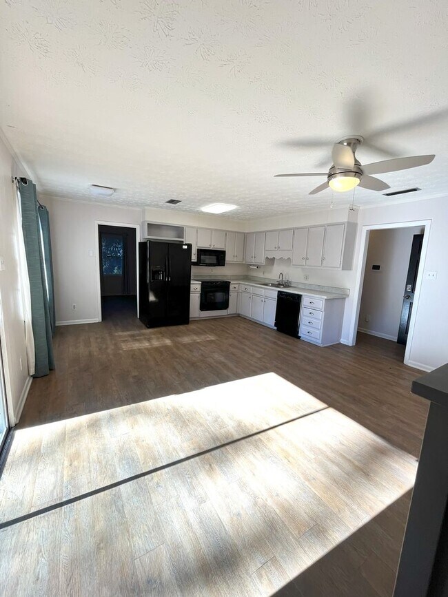 Foto del edificio - 3 Oconee Pl