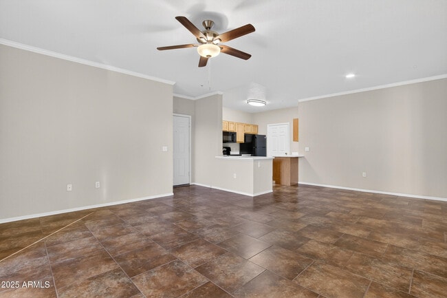 Building Photo - 5401 E Van Buren St