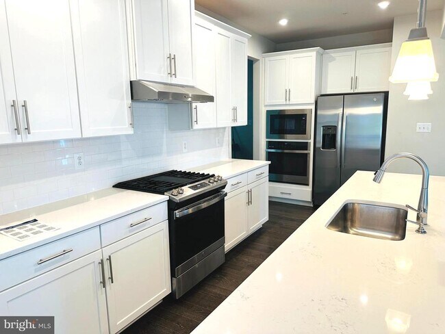 Foto del edificio - 9729 Cheryl Forest Ct