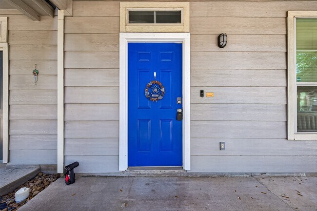 Building Photo - 16747 Libson Falls Dr