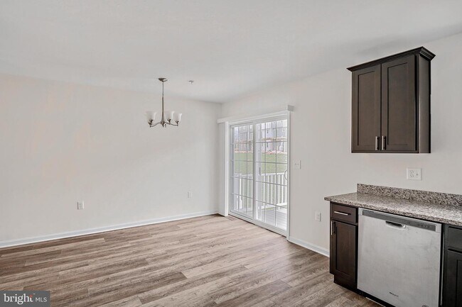 Foto del edificio - 2759 Maplewood Circle