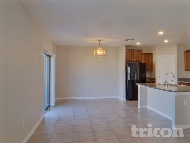 Building Photo - 7116 Salt River Ave