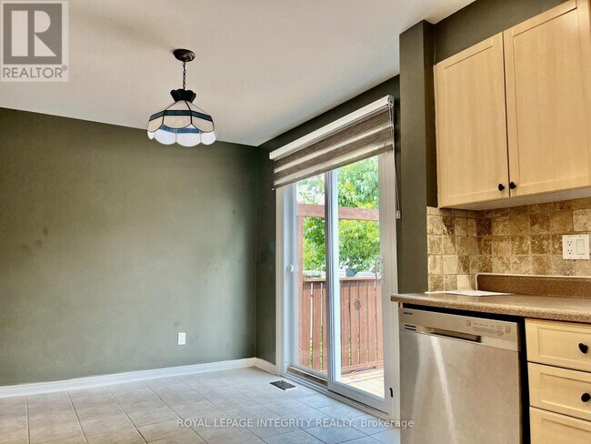 Photo du bâtiment - 1843 Prestwick Dr