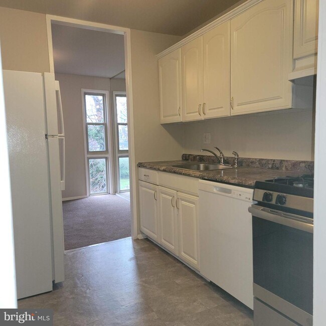 7262 Donnell Pl Unit C5, District Heights, MD 20747 Room for Rent in