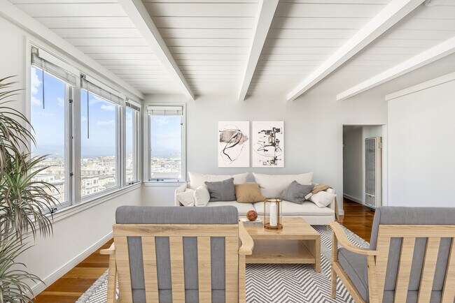 Building Photo - 577 Lombard St