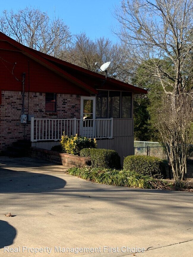 Building Photo - 3 br, 2 bath House - 8909 Gate Nine Terrace