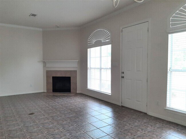 Foto del edificio - 12755 Mill Ridge Dr