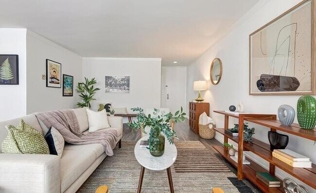 Foto del edificio - 1200 Flores St