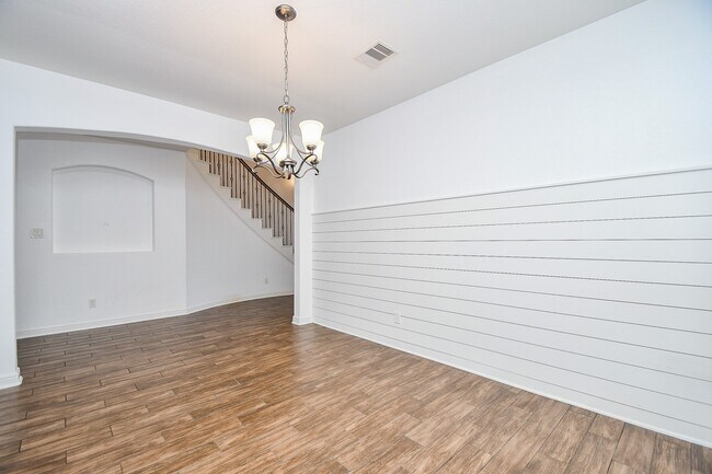 Foto del edificio - 23827 Padauk Tree Trl