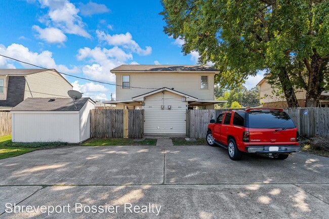 Building Photo - 2 br, 1.5 bath House - 2832 Mackey Ln