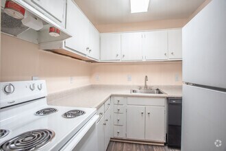 2BR,2BA,-960SF - Foxcroft I