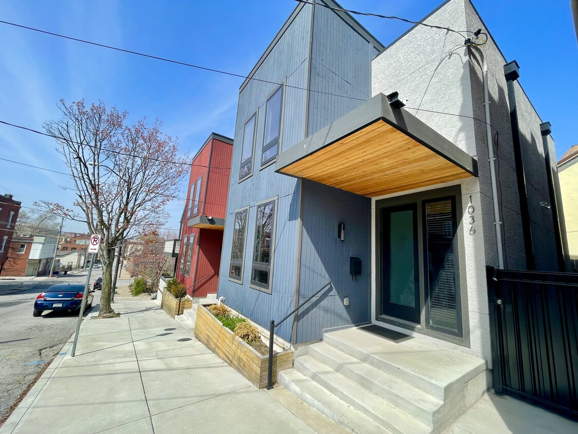 Primary Photo - 1036 Missouri Ave