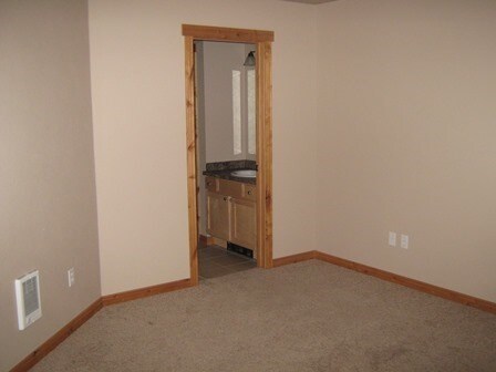 Building Photo - 2902 Tina Ave