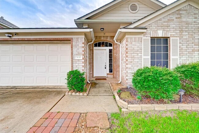 Building Photo - 3630 Winstrome Ct