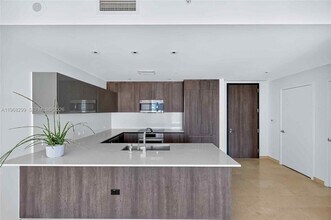 Building Photo - 88 SW 7th St