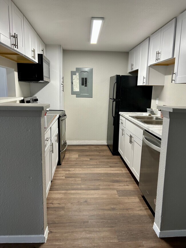 Foto del edificio - 18043 E Ohio Ave