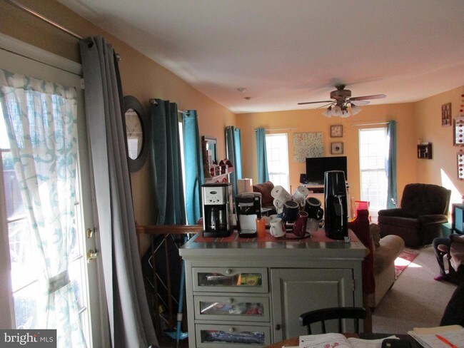Building Photo - 2032 Knotty Pine Dr