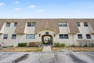 Building Photo - 3135 Shady Dell Ln