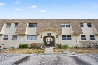 Building Photo - 3135 Shady Dell Ln